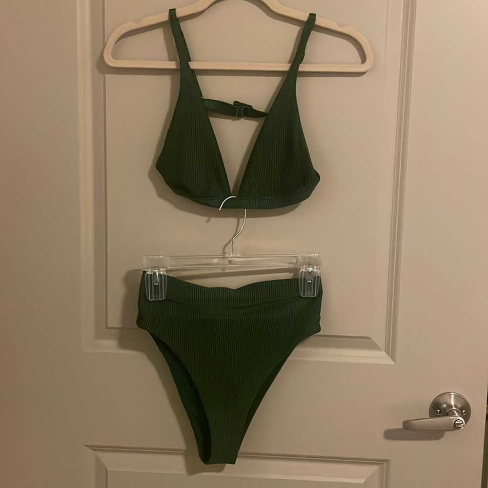 Aerie Size S Shiny Green Bikini